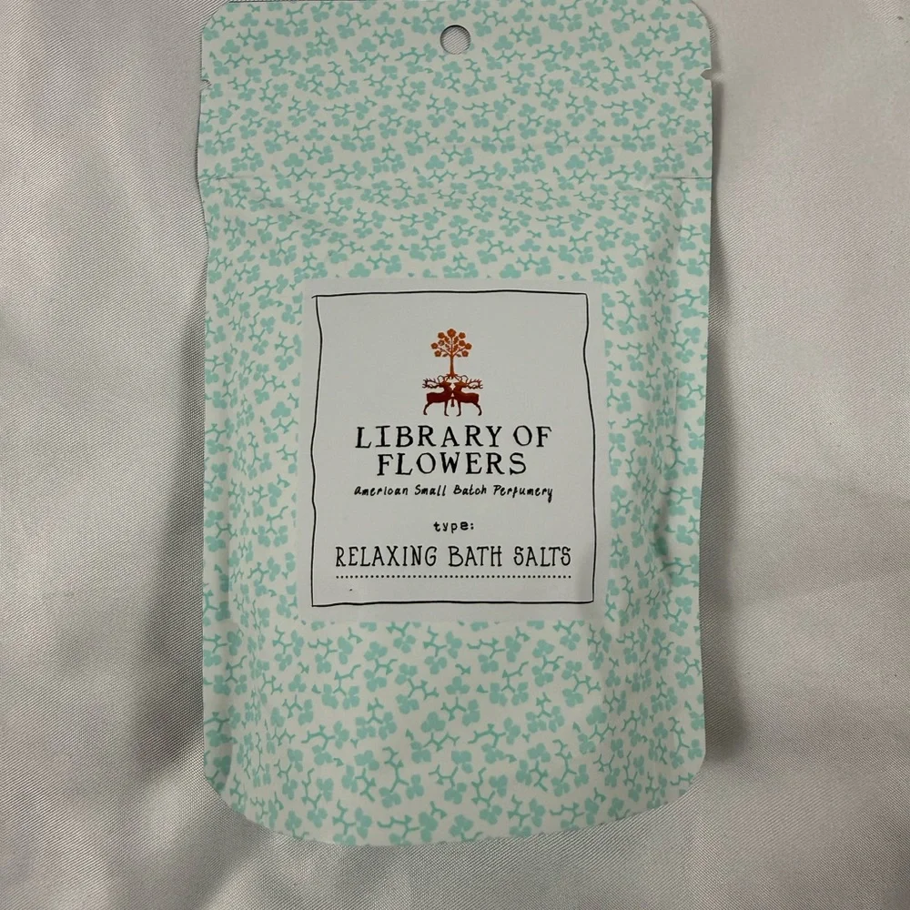 Library of Flowers Willow & Water Bath Salts Relaxing Spa‎ Soak 7oz New